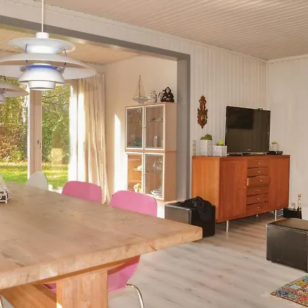 펜션 Three-bedroom In V