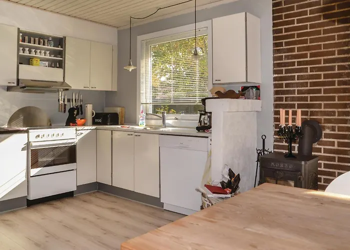 Сasa de vacaciones Three-bedroom In V
